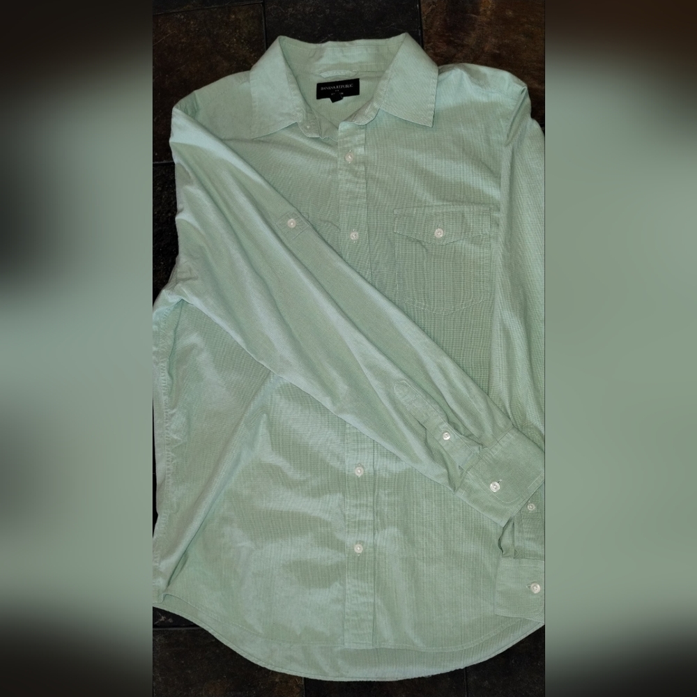 Green Banana Republic Shirt Large